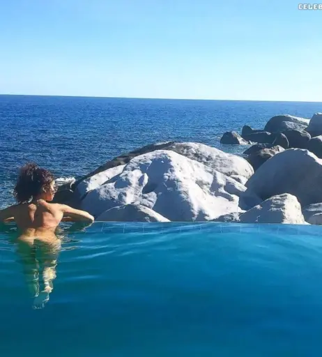 Image 2651695 from Sarah Hyland