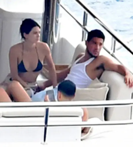 Image 26526741 from Kendall Jenner