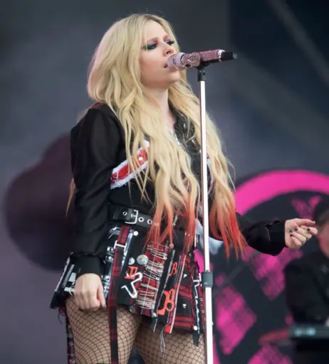 Image 2652247 from Avril Lavigne