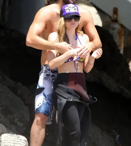 Image 2652963 from Avril Lavigne