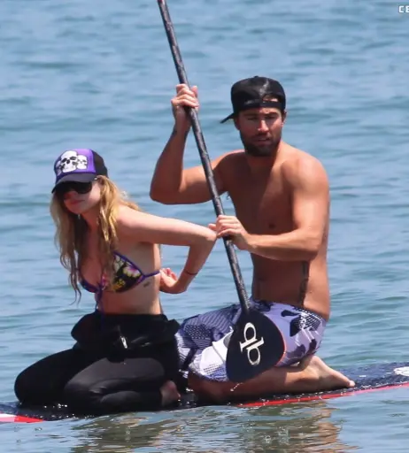 Image 2653208 from Avril Lavigne