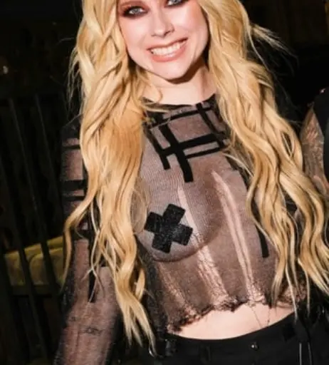 Image 2650547 from Avril Lavigne