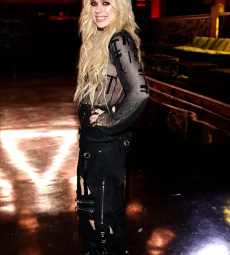 Image 2649738 from Avril Lavigne