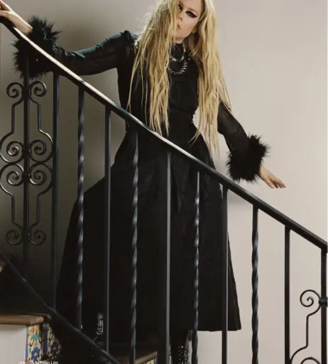 Image 2649685 from Avril Lavigne