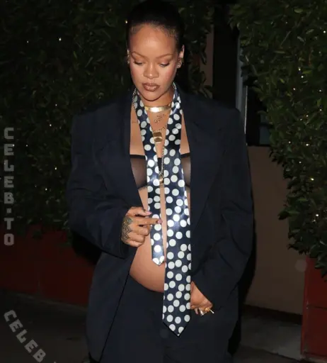 Image 26483692 from Rihanna