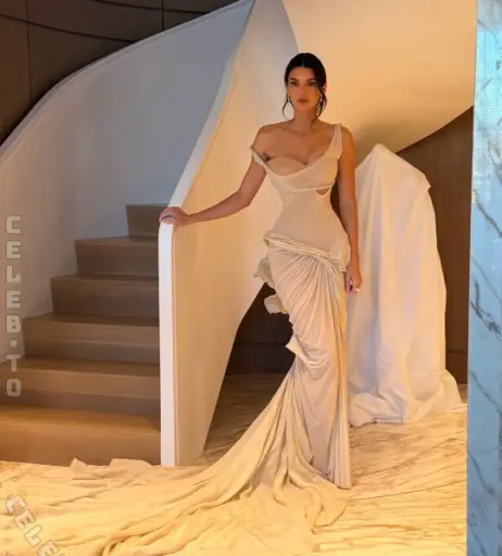 Image 26376229 from Kendall Jenner