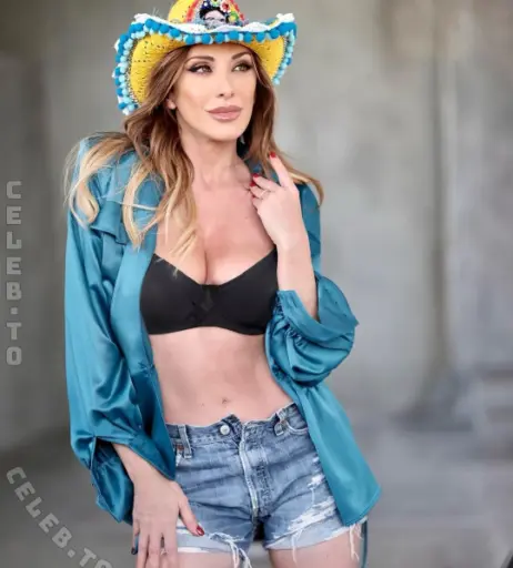 Image 26306979 from Sabrina Salerno