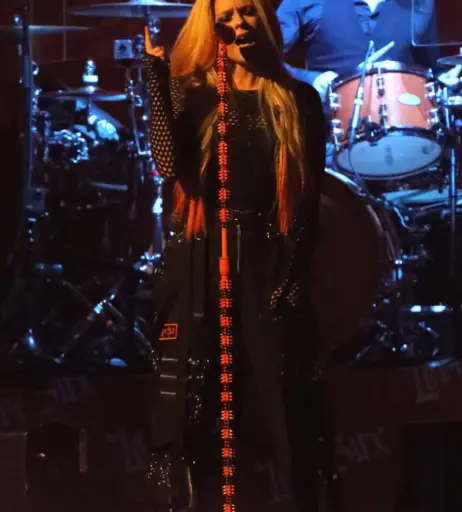 Image 26381859 from Avril Lavigne
