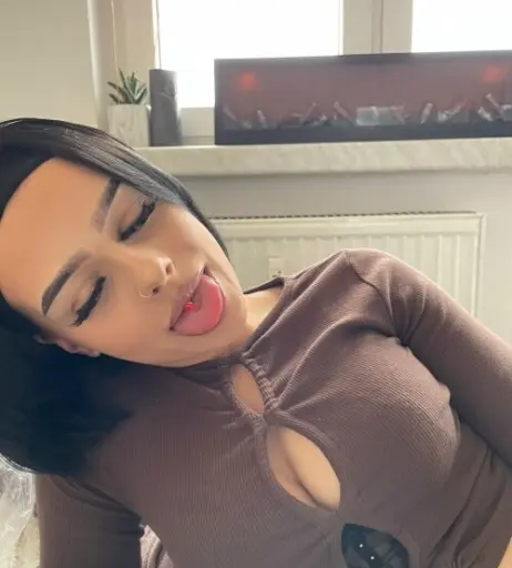 Image 262792 from Lara Bttn