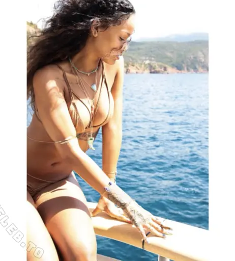 Image 26220136 from Rihanna