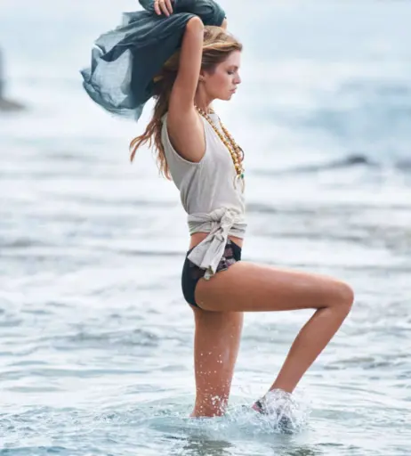 Image 2618988 from Stella Maxwell