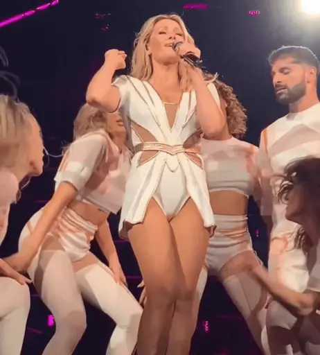 Image 26068918 from Helene Fischer