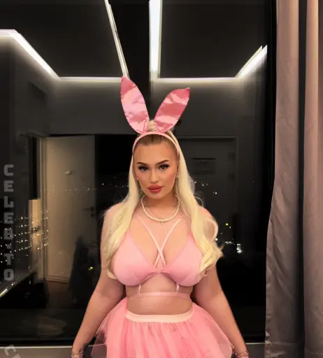 Image 26032840 from Lenya