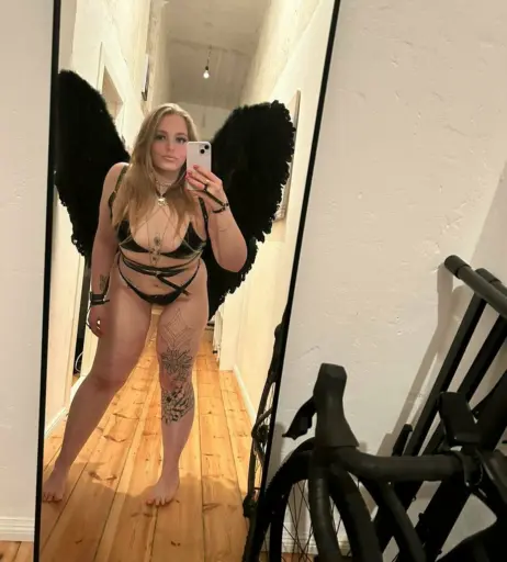 Image 2792411 from iamkinkyamy