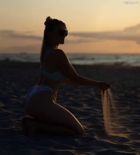 Image 279379 from Fiona.wt