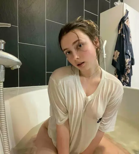 Image 2799675 from Emma May