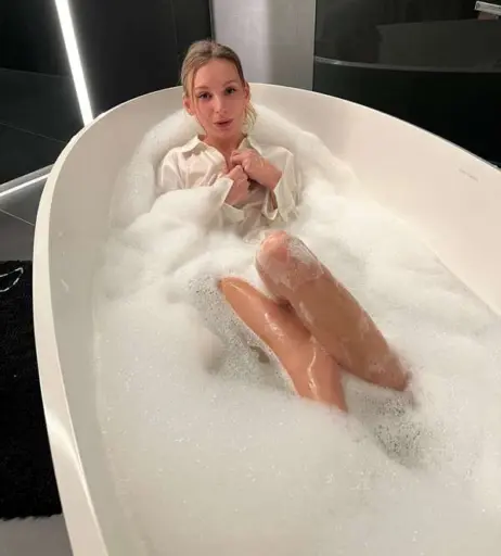 Image 2775253 from masseuse.katty