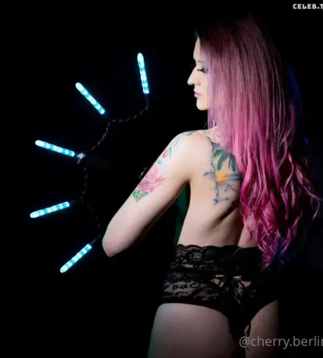 Image 2760141 from Cherry Berlin