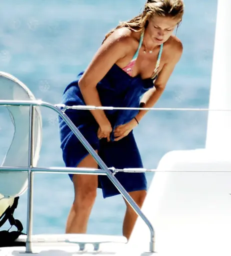 Image 2746173 from Rachel Hunter