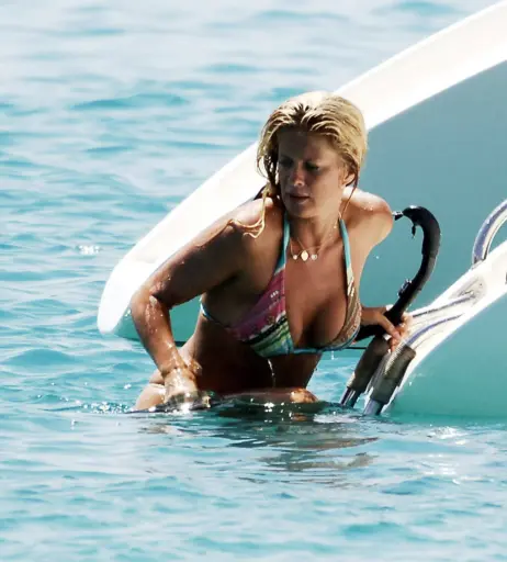 Image 2746103 from Rachel Hunter