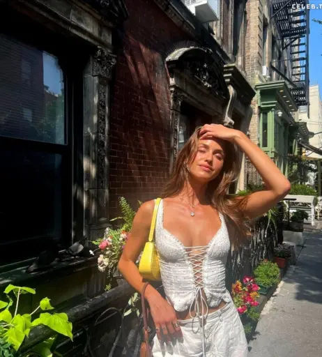 Image 2741183 from Jehane Paris