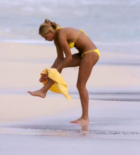 Image 2740903 from Anna Kournikova