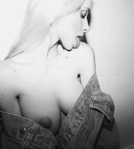 Image 2749066 from Yambogdini