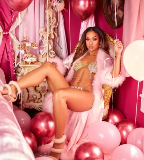 Image 2748354 from Jilly Anais