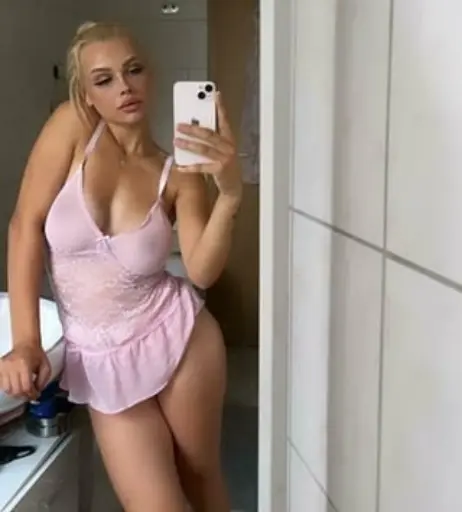 Image 273702 from Lara Bttn