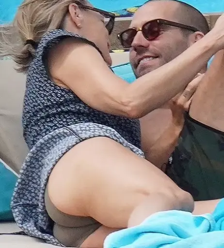 Image 2739580 from Robin Wright