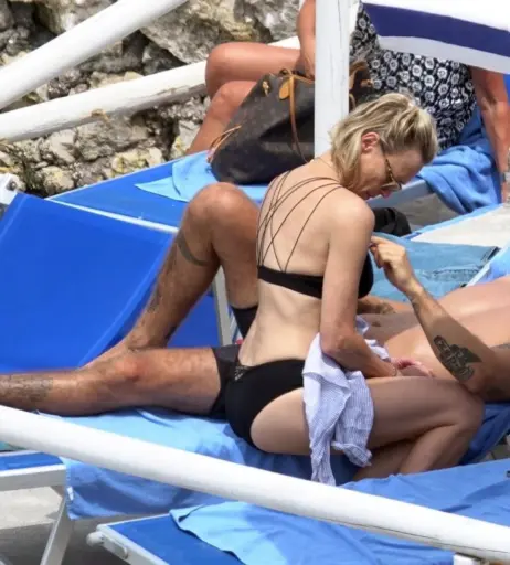 Image 2739738 from Robin Wright