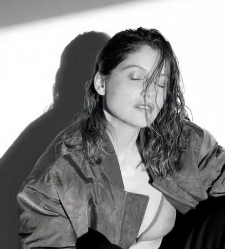 Image 2726177 from Laetitia Casta