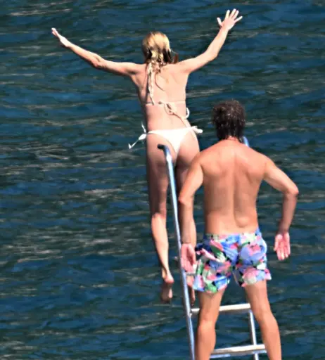 Image 2727510 from Heather Graham