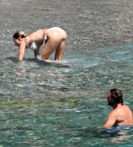 Image 2727301 from Heather Graham