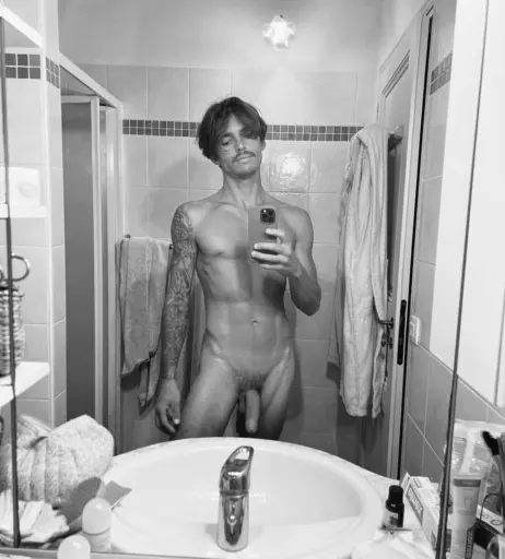 Image 272915 from Lola &amp; James