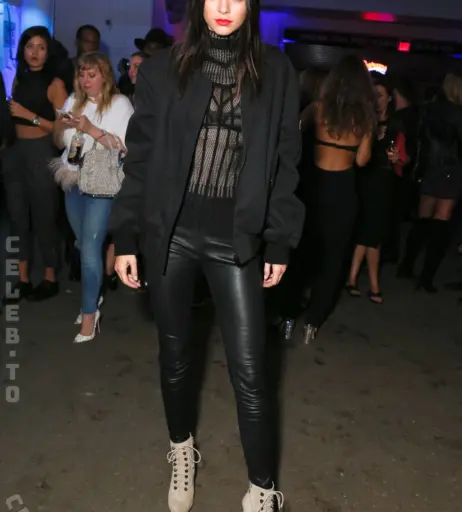 Image 27149338 from Kendall Jenner