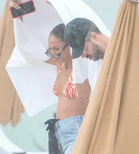 Image 2713998 from Joan Smalls