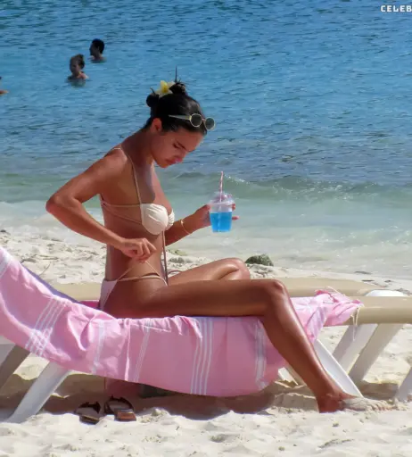 Image 2701748 from Tao Wickrath