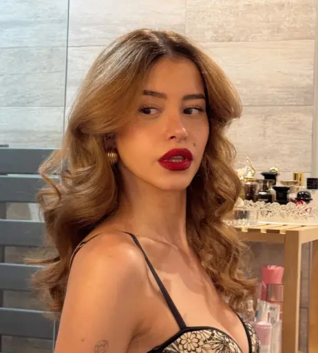 Image 2701626 from Léa Elui