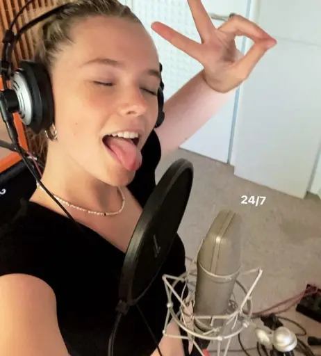 Image 2095960 from Esther Graf