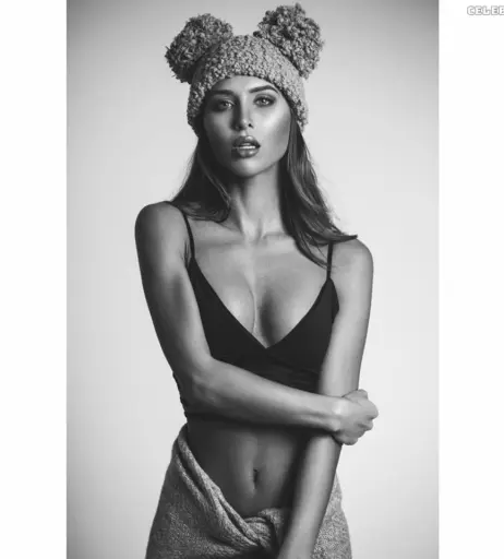 Image 2096575 from Ann-Kathrin Götze