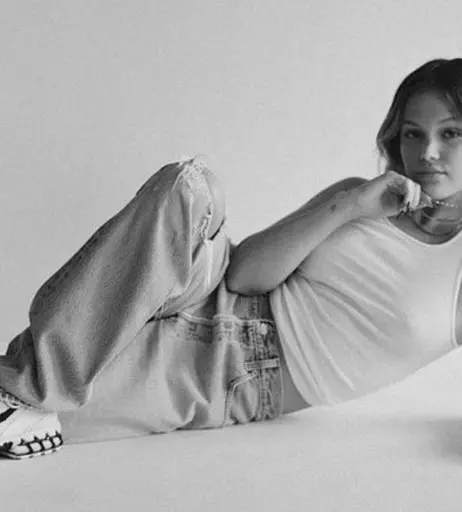 Image 2097858 from Olivia Holt