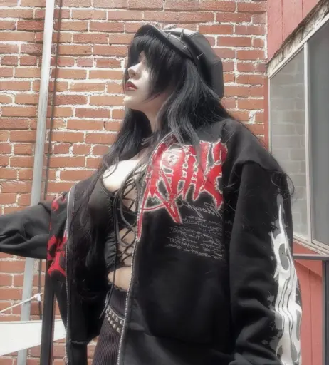 Image 20911323 from BuffGothMom