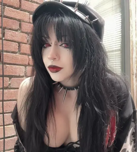 Image 20911327 from BuffGothMom