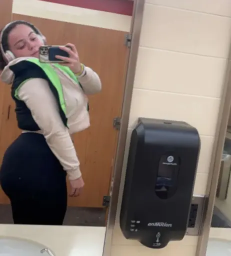 Image 20912025 from Hannahblanco1 / Hannahbae79