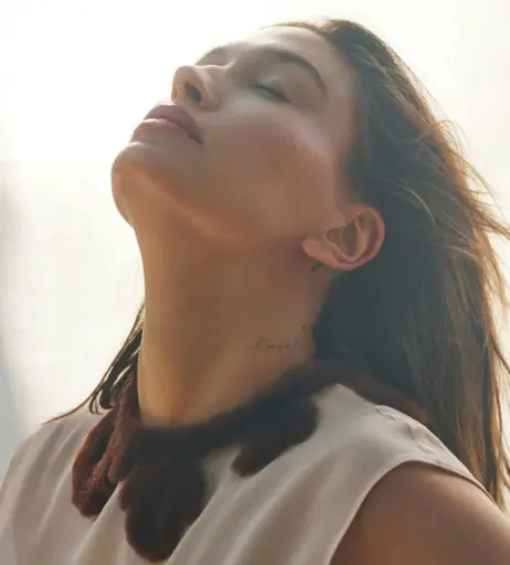 Image 2092395 from Hailey Bieber