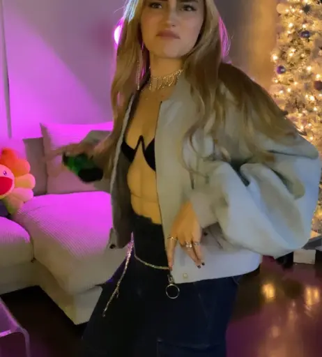 Image 2093793 from Meg Donnelly