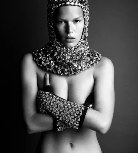 Image 2090424 from Anna Ewers