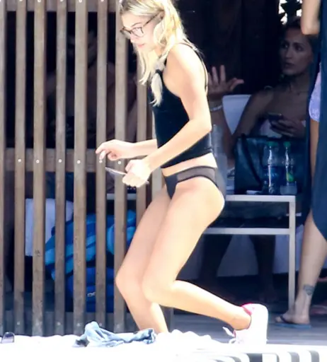 Image 2090911 from Hailey Bieber