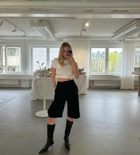 Image 2099840 from Astrid S